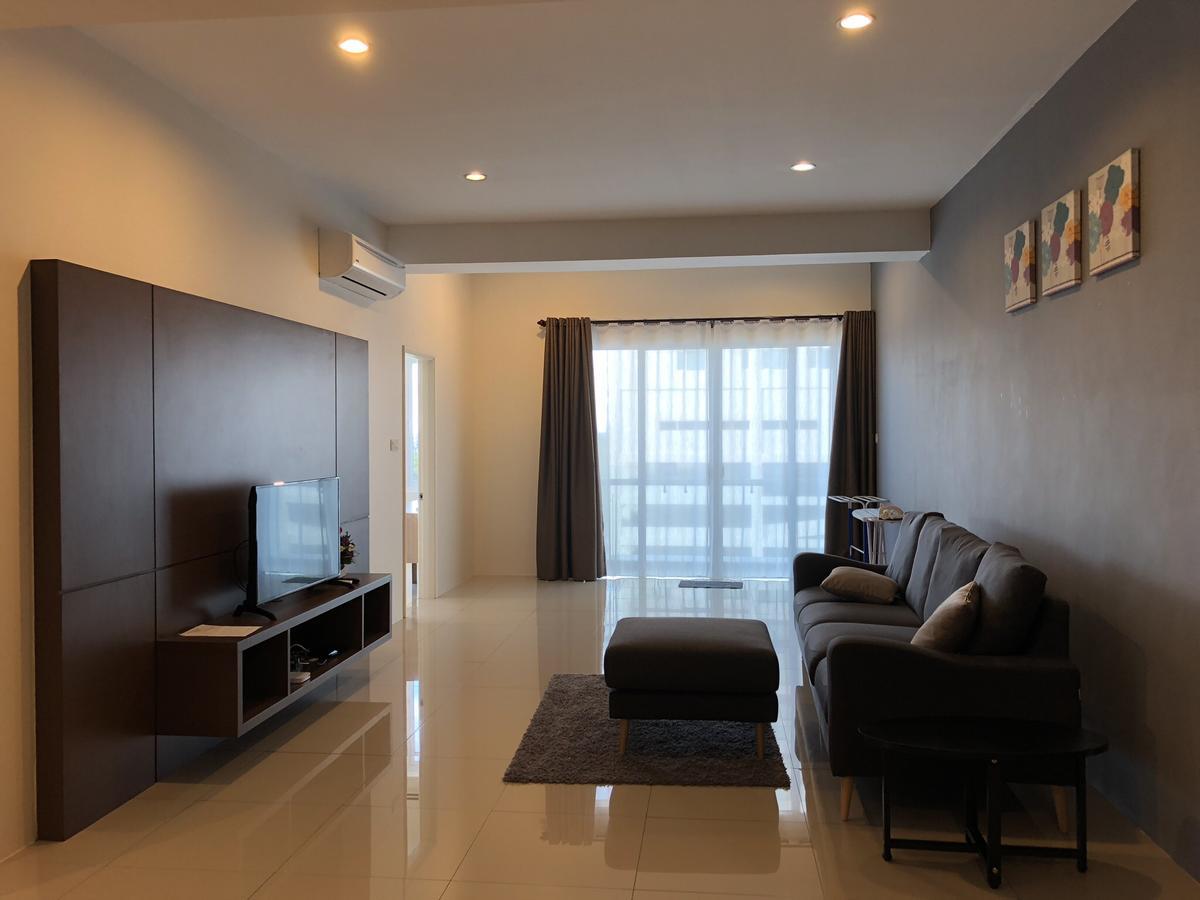 The Sea View Apartment Miri Waterfront Exterior foto